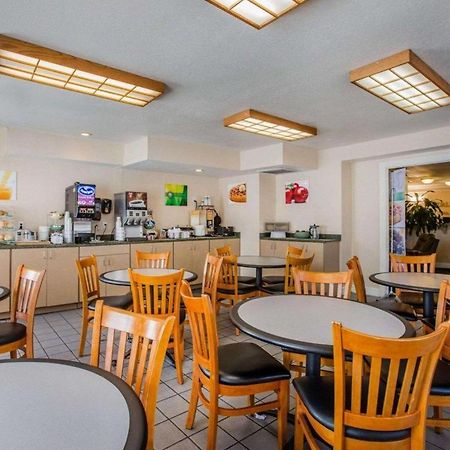 Quality Inn Redding Near I-5 Buitenkant foto