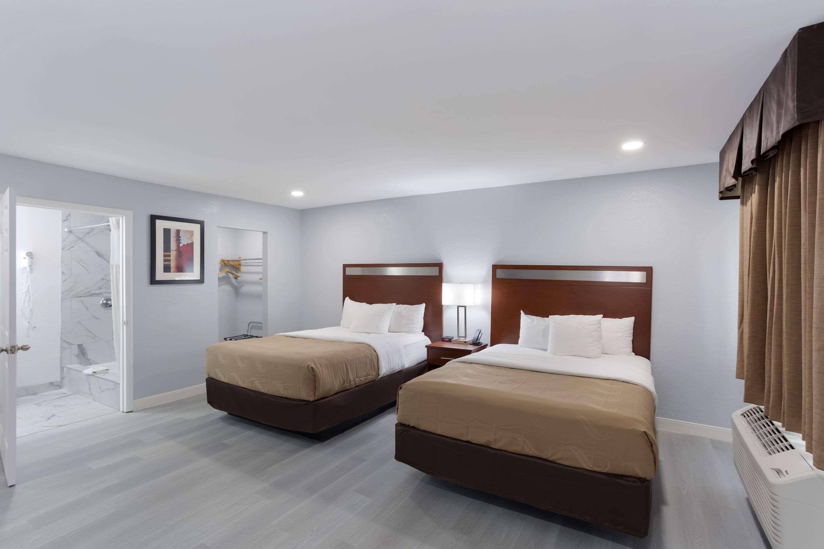 Quality Inn Redding Near I-5 Buitenkant foto