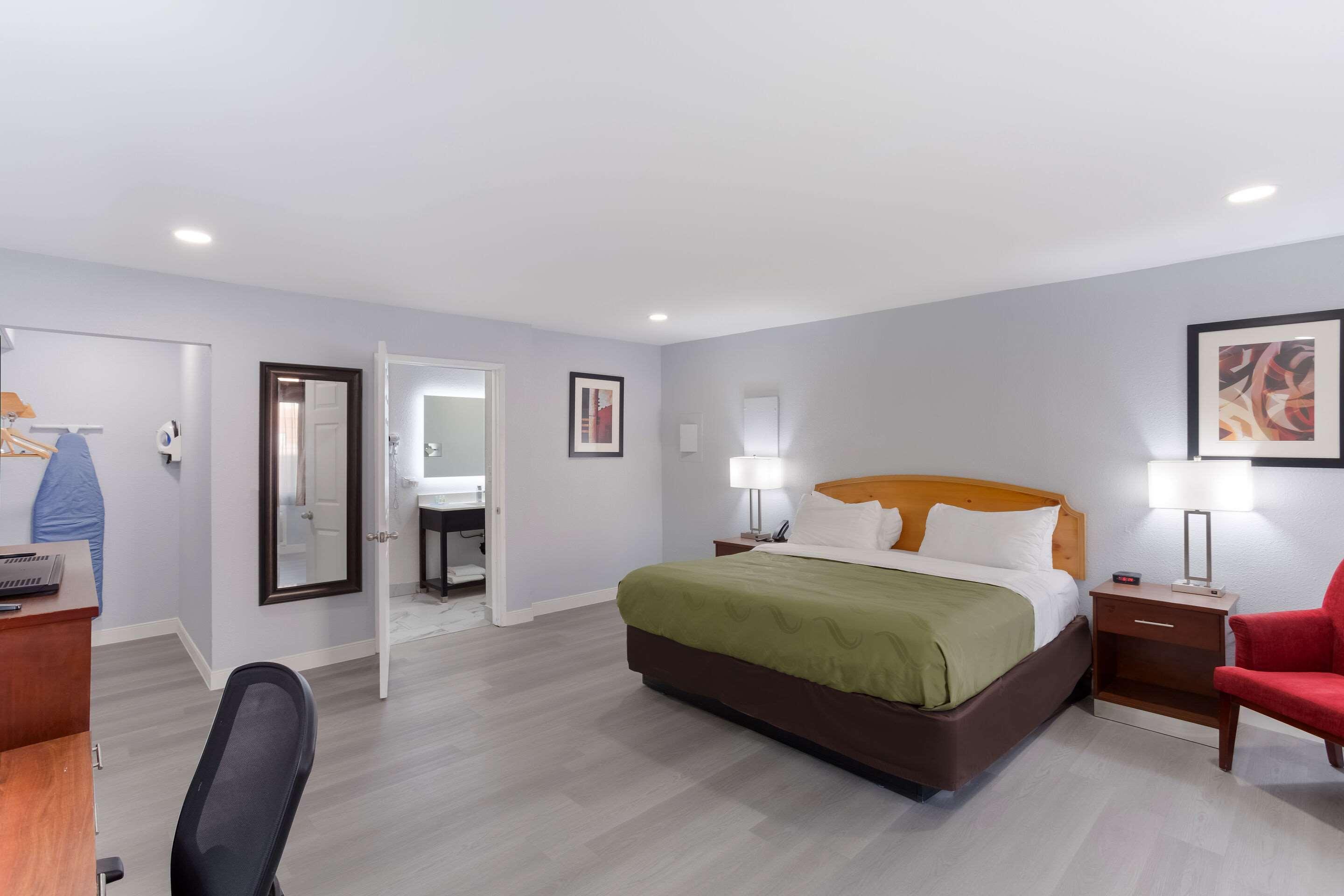 Quality Inn Redding Near I-5 Buitenkant foto