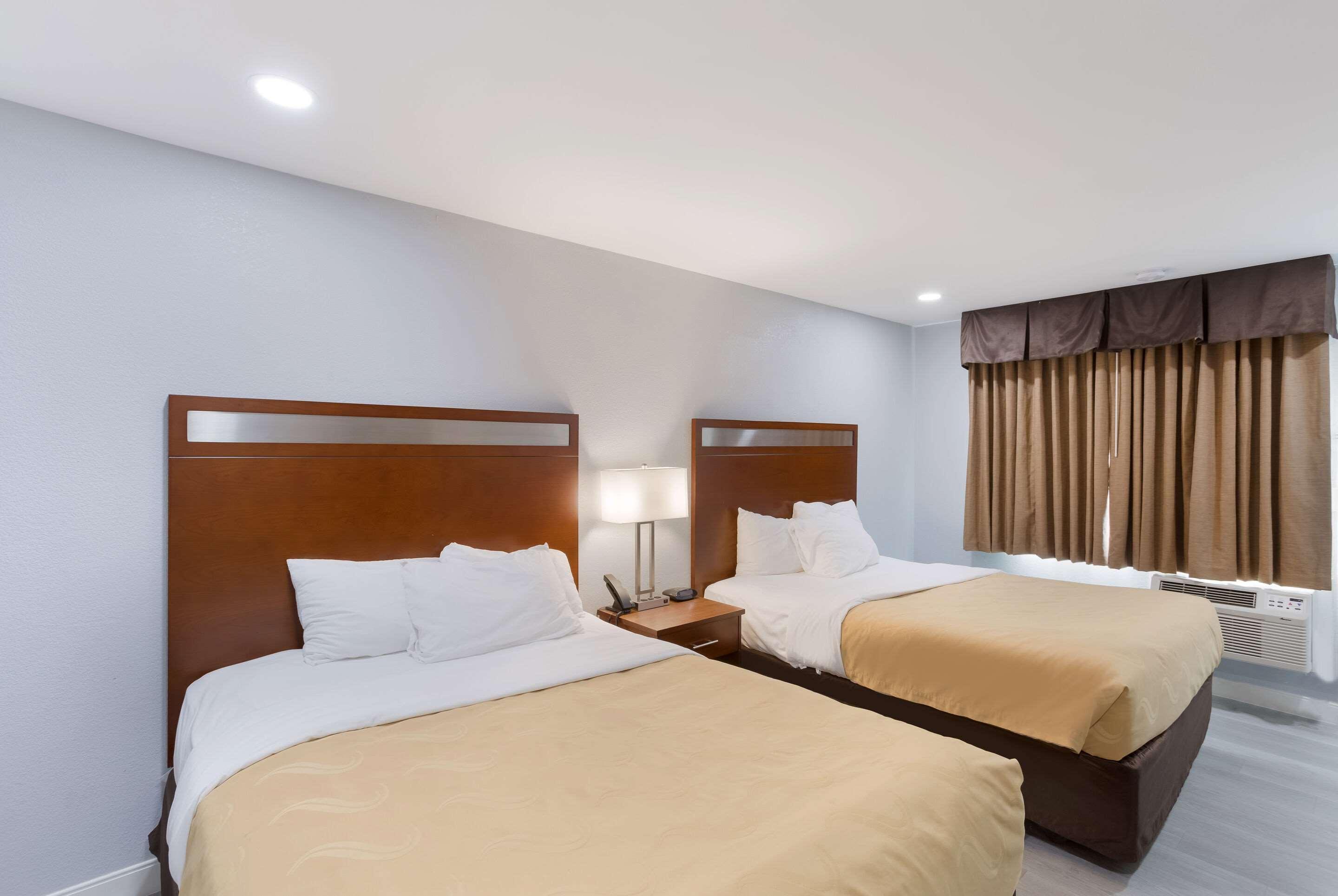 Quality Inn Redding Near I-5 Buitenkant foto