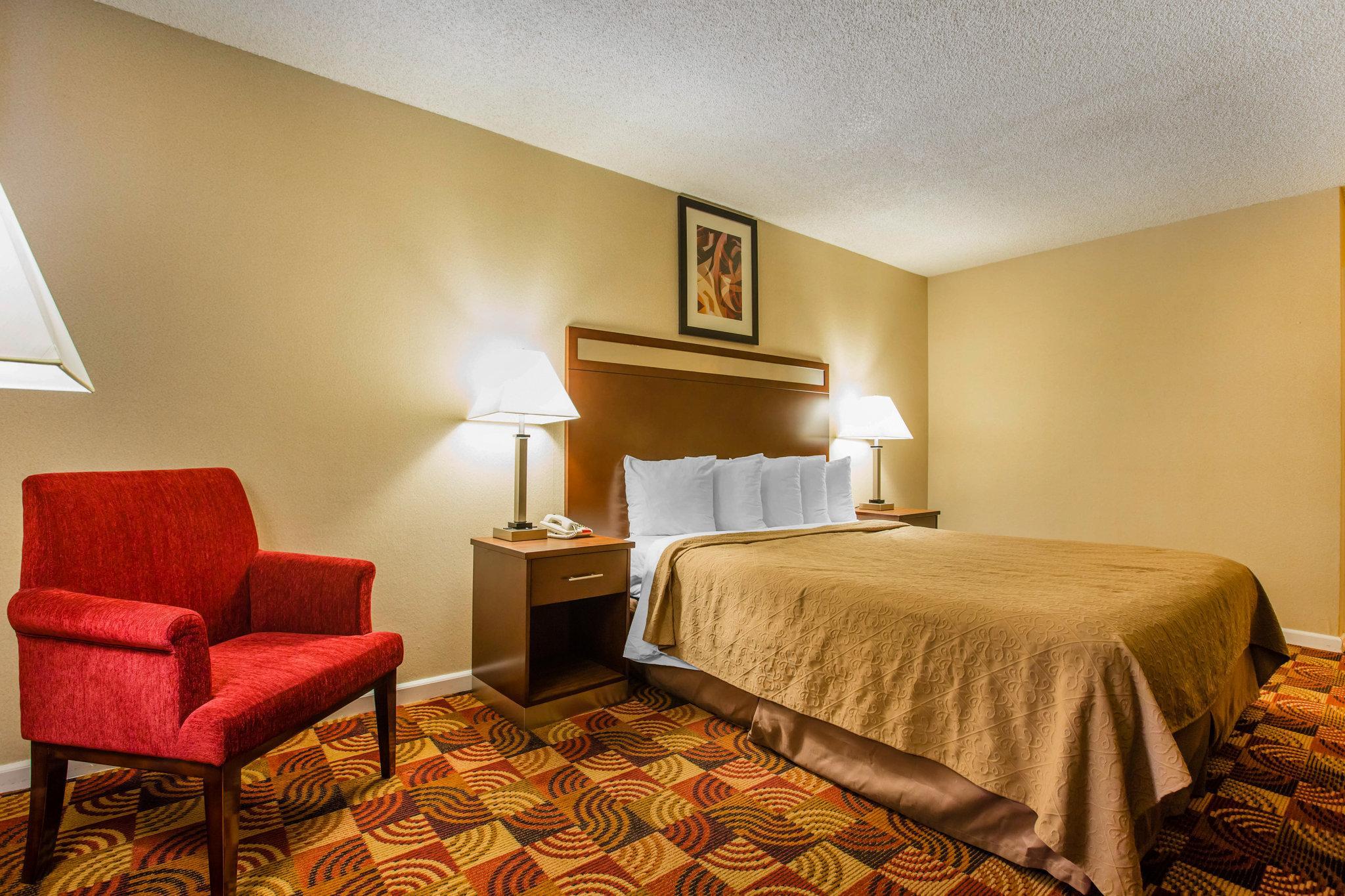 Quality Inn Redding Near I-5 Buitenkant foto