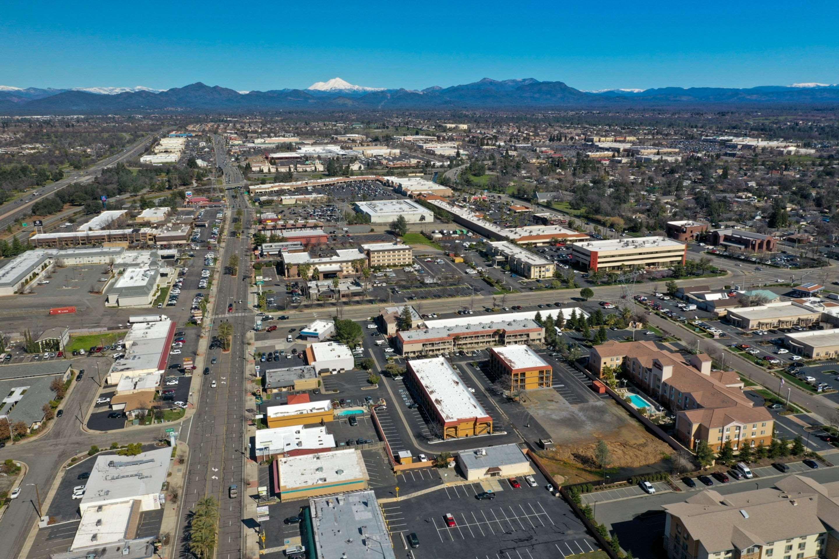 Quality Inn Redding Near I-5 Buitenkant foto