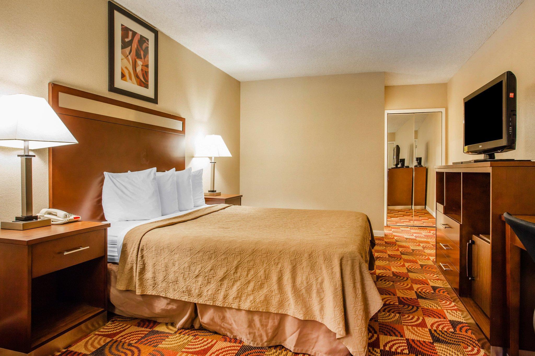 Quality Inn Redding Near I-5 Buitenkant foto