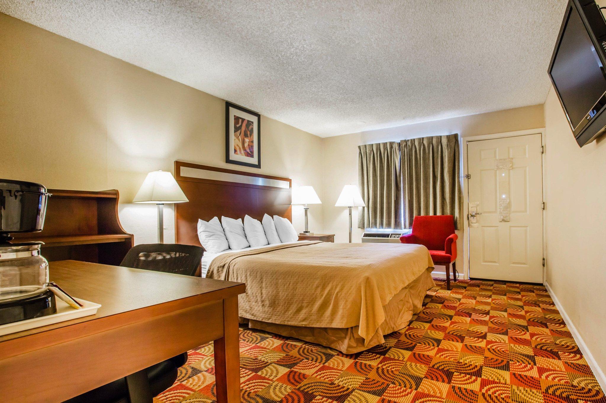Quality Inn Redding Near I-5 Buitenkant foto