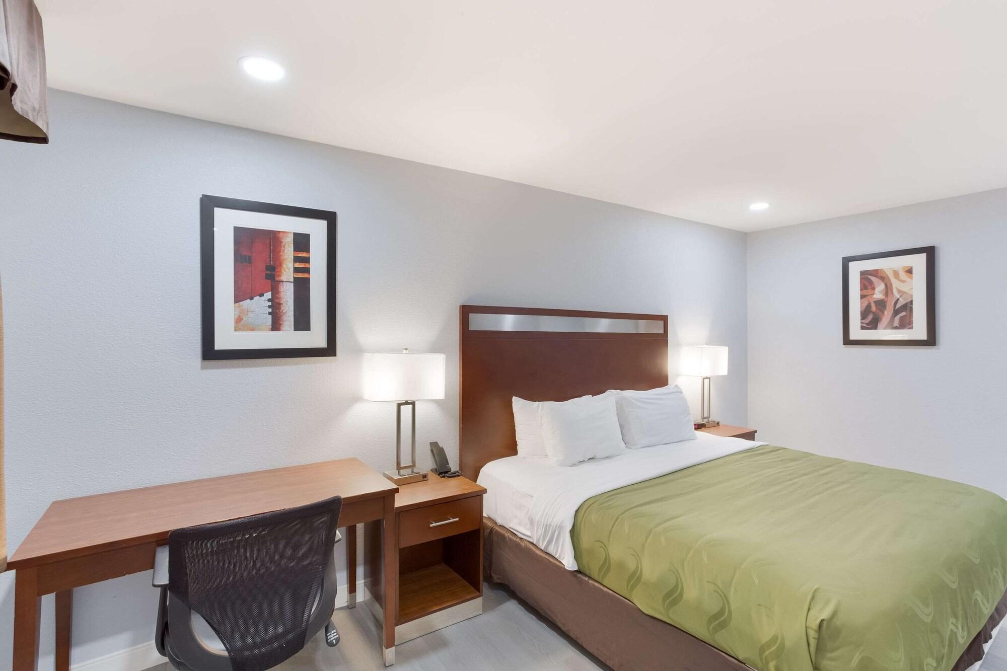 Quality Inn Redding Near I-5 Buitenkant foto